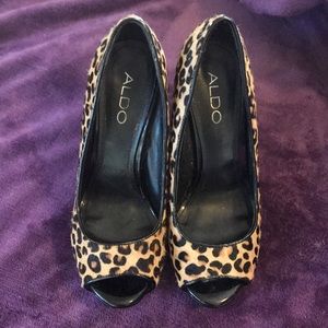Final price!!! Pony hair leopard peep toe heels